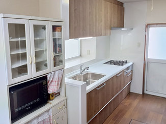 キッチンリフォーム 奥行が広く使いやすい、清掃性も高いキッチン
