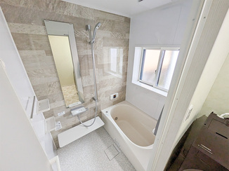 バスルームリフォーム 快適な浴室と、多目的に使える便利な脱衣所