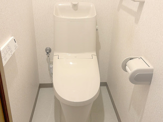 トイレリフォーム すき間レスでお手入れ簡単なトイレ